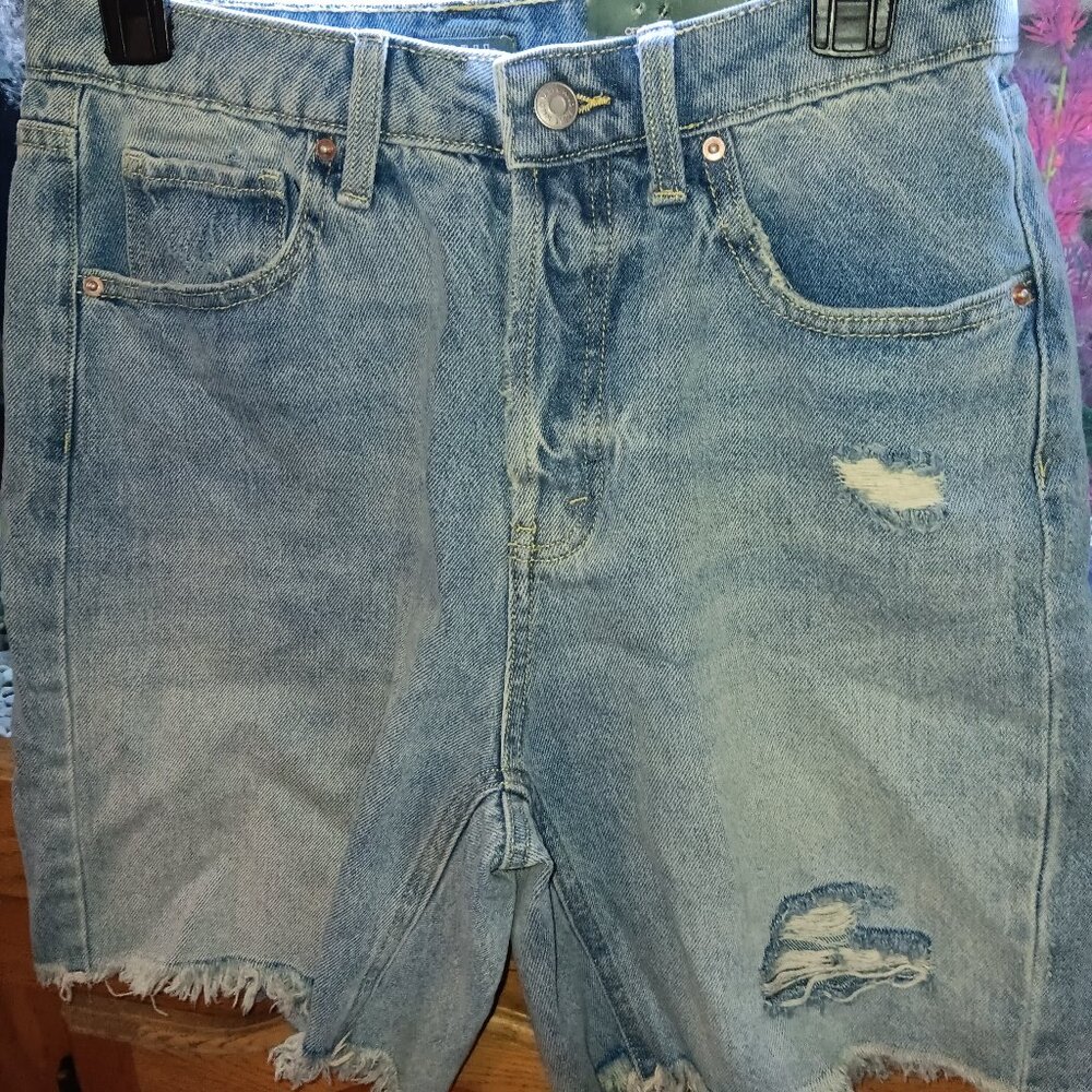 Wild Fable NWT! High-rise Jean Bermuda Shorts Size 6 SEXY!! button fly